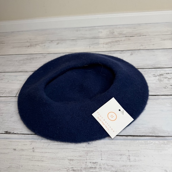 Classic Navy Blue Beret - Picture 2 of 3